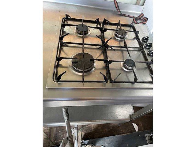 - - fornuis - afbeelding 2 van  3