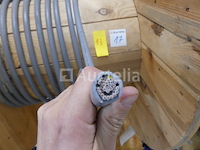 +- 13 m flexibele kabel van 34gx0,75 mm², +- 7 m flexibele kabel van 18x1,5 mm²