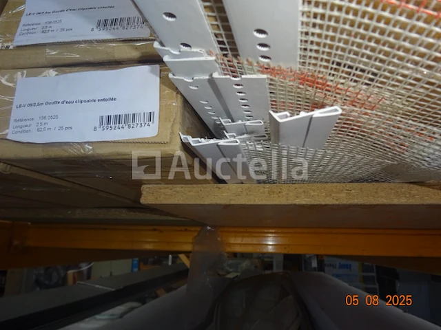 +/- 14 dozen met diverse profielen voor het onderstel - afbeelding 2 van  4