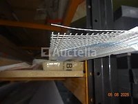 +/- 14 dozen met diverse profielen voor het onderstel - afbeelding 3 van  4