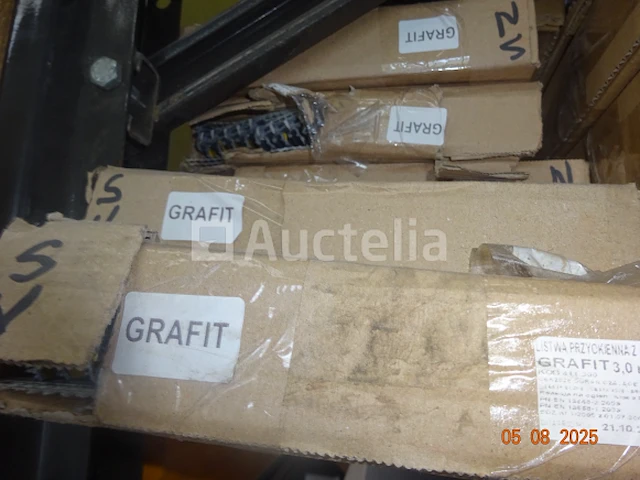 +/- 14 dozen met diverse profielen voor het onderstel - afbeelding 4 van  4