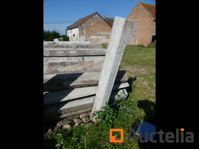 +/- 140 pal van gewapend beton - afbeelding 3 van  7