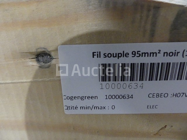 +- 15 m 95 mm² flexibele kabel, +- 31 m 95 mm² zwarte flexibele kabel, +- 48 m 12g 1,5 mm² flexibele kabel - afbeelding 1 van  9