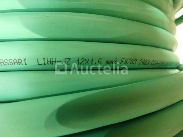 +- 15 m 95 mm² flexibele kabel, +- 31 m 95 mm² zwarte flexibele kabel, +- 48 m 12g 1,5 mm² flexibele kabel - afbeelding 9 van  9