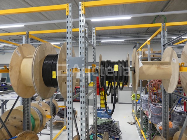 +- 17 m 120 mm² flexibele kabel, +- 35 m 25 mm² flexibele kabel - afbeelding 4 van  9