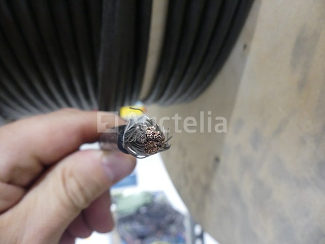 +- 17 m 120 mm² flexibele kabel, +- 35 m 25 mm² flexibele kabel - afbeelding 5 van  9