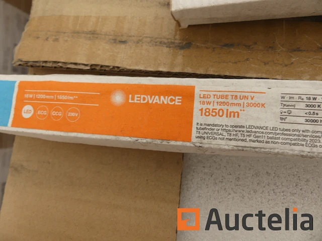 +/- 220 ledvance led buislamp t8 un v 1200 18 watt - afbeelding 4 van  4
