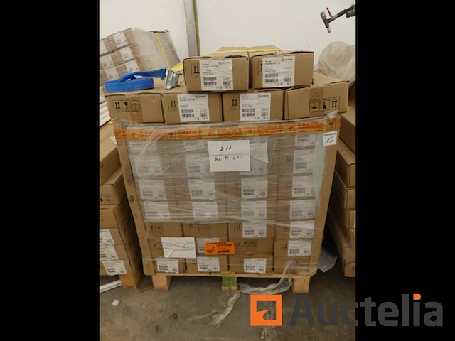 +/- 340 ledvance led buislamp t8 un v 1200 18 watt - afbeelding 1 van  4