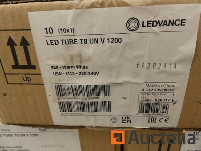 +/- 340 ledvance led buislamp t8 un v 1200 18 watt - afbeelding 3 van  4