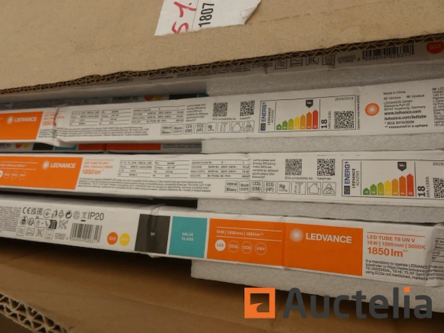 +/- 340 ledvance led buislamp t8 un v 1200 18 watt - afbeelding 4 van  4