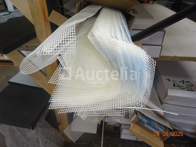 +/- 4 dozen hoeknet, 6 dozen apu-profielen - afbeelding 4 van  6