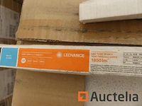 +/- 400 ledvance led buislamp t8 un v 1200 18 watt - afbeelding 2 van  4