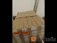 +/- 400 ledvance led buislamp t8 un v 1200 18 watt - afbeelding 3 van  4