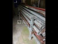 +/- 45 rekwisieten - afbeelding 2 van  5