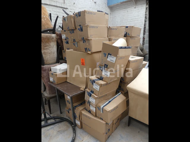 +/- 70 c4 led bed wandlamp - afbeelding 1 van  10