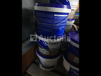 +/- 75 blikken verf en lijm - afbeelding 3 van  12