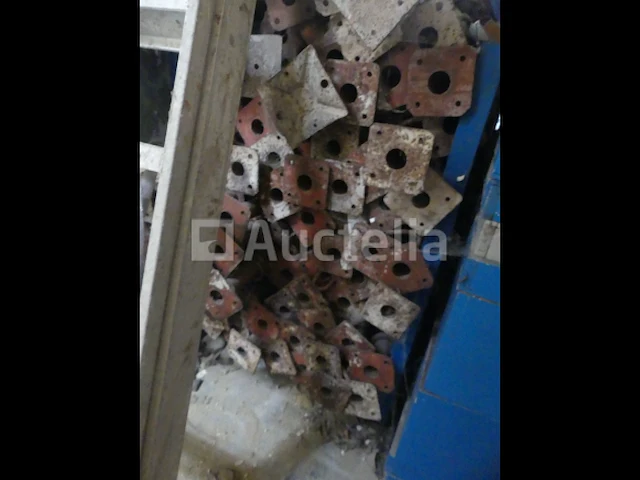 +/- 80 rekwisieten - afbeelding 3 van  3