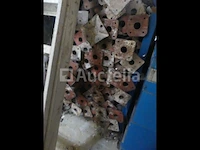 +/- 80 rekwisieten - afbeelding 3 van  3