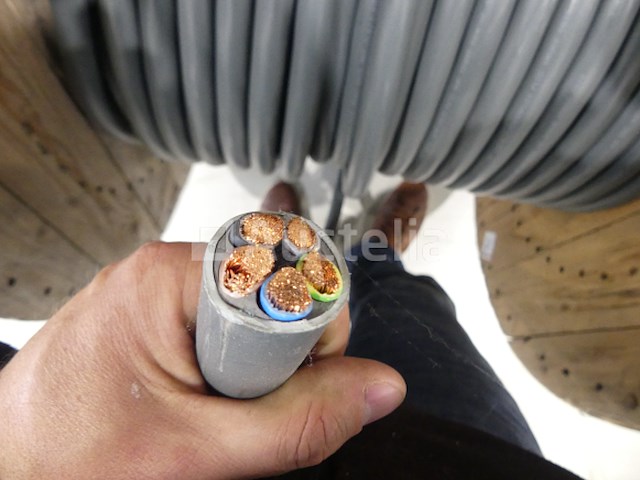 +- 94 m flexibele kabel van 5gx35 mm² - afbeelding 3 van  3