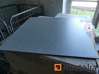 +/- 96 m² vloertegel - afbeelding 4 van  5