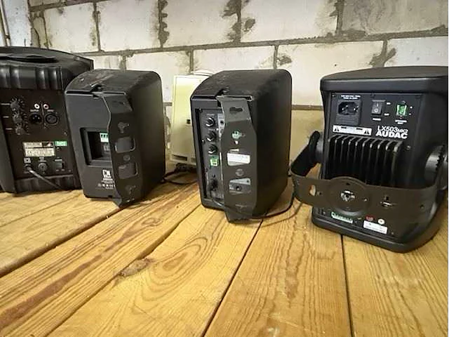 - speaker (8x) - afbeelding 9 van  10