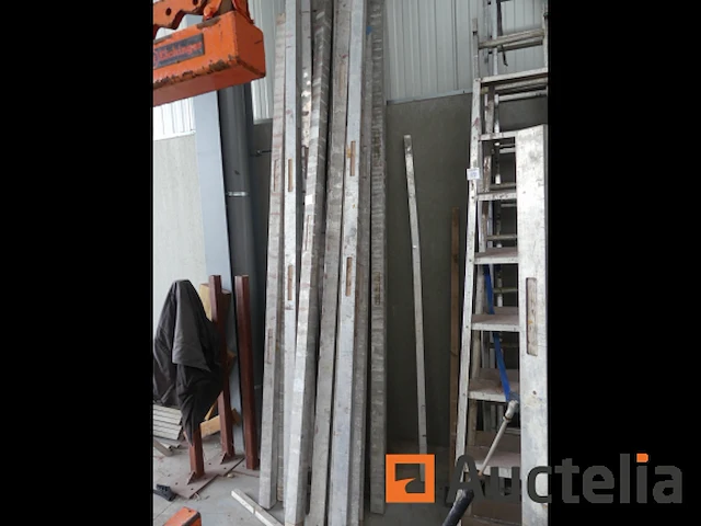 +-25 aluminium metselwerk linialen - afbeelding 1 van  3