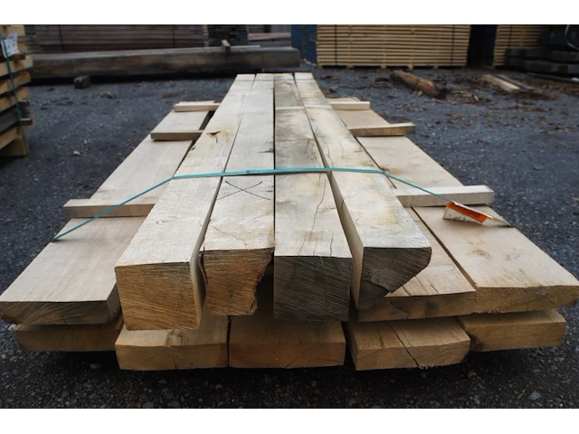 0,09 m³ eiken balken 100x100 - afbeelding 2 van  3