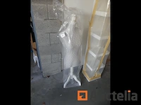 [010063-003] 2 bustes - afbeelding 1 van  6