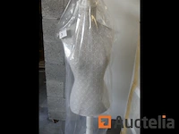 [010063-003] 2 bustes - afbeelding 3 van  6