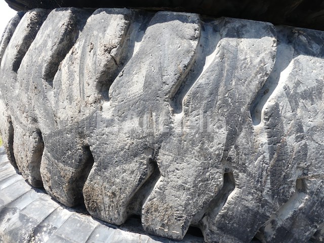 [010345-010] 6 michelin bouwmachines banden 36,00 r 51 - afbeelding 1 van  9