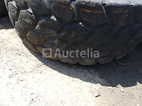 [010345-013] bridgestone 23.5 r 25 band voor bouwmachines - afbeelding 3 van  3