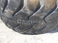 [010345-017] michelin 23.5 r 25 bouwmachines band - afbeelding 3 van  3