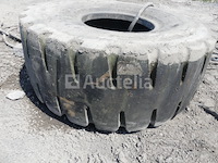 [010345-019] bridgestone 23.5 r 25 band voor bouwmachines - afbeelding 3 van  3