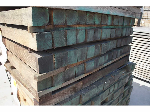 0,23 m³ eiken kepers 70x70mm - afbeelding 4 van  4