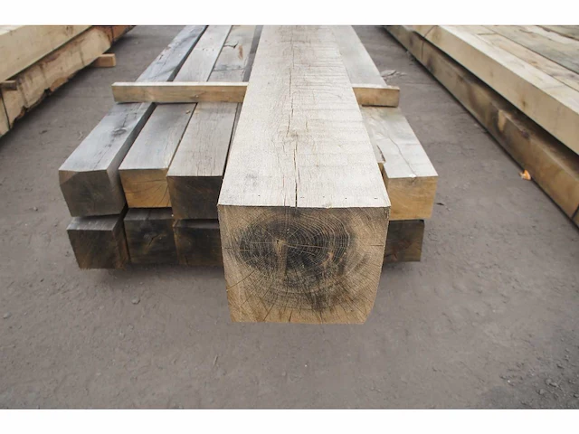 0,27 m³ eiken balk 250x250 - afbeelding 2 van  4