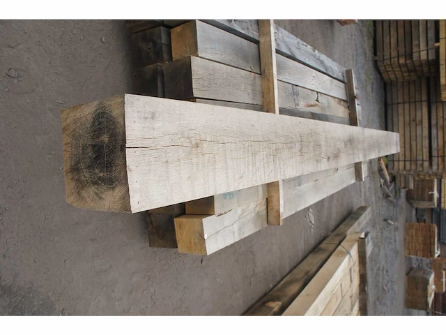 0,27 m³ eiken balk 250x250 - afbeelding 3 van  4