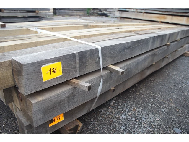 0,27 m³ eiken balken 100x100 - afbeelding 2 van  4