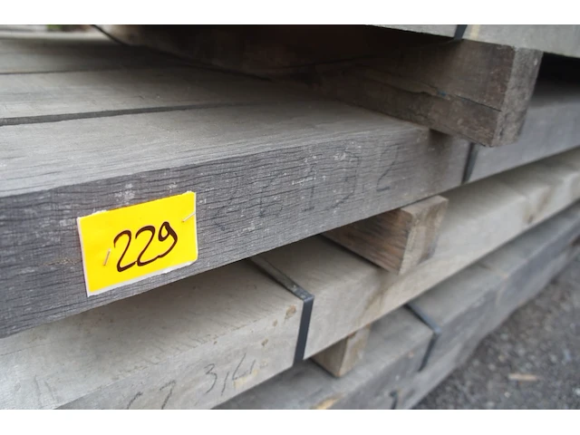 0,27 m³ eiken balken 80x150 - afbeelding 2 van  4