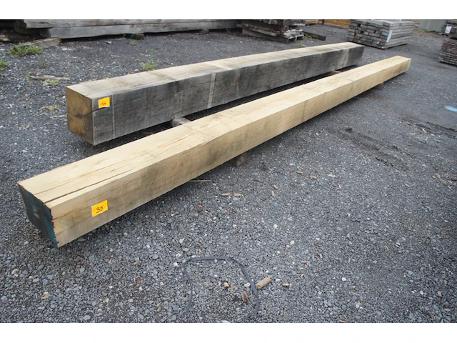 0,33 m³ eiken balk 200x250 - afbeelding 1 van  4