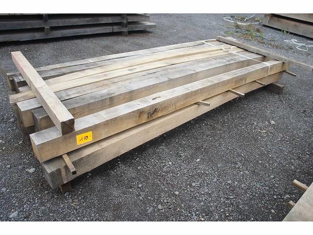 0,35 m³ eiken balken 100x100 - afbeelding 1 van  4