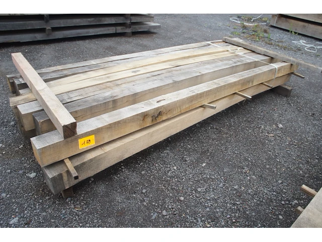 0,35 m³ eiken balken 100x100 - afbeelding 1 van  4