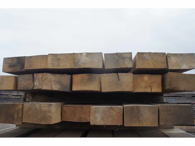 0,45 m³ eiken balken 80x150 - afbeelding 3 van  4