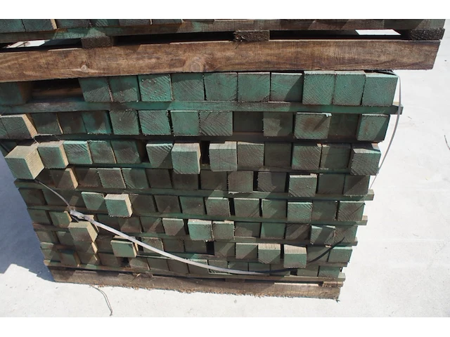 0,45 m³ eiken kepers 70x70mm - afbeelding 3 van  4