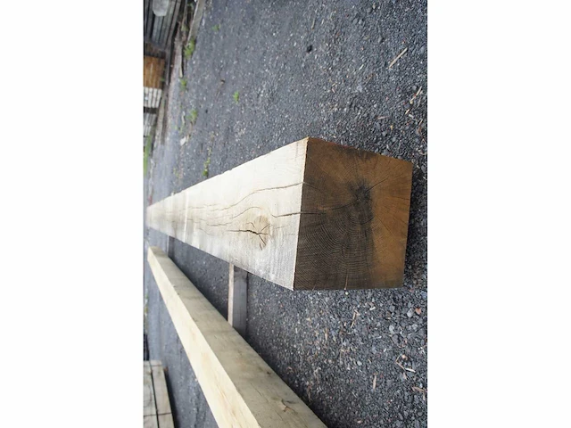 0,48 m³ eiken balk 300x300 - afbeelding 5 van  5