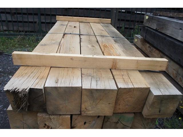 0,50 m³ eiken balken 200x200 - afbeelding 4 van  5