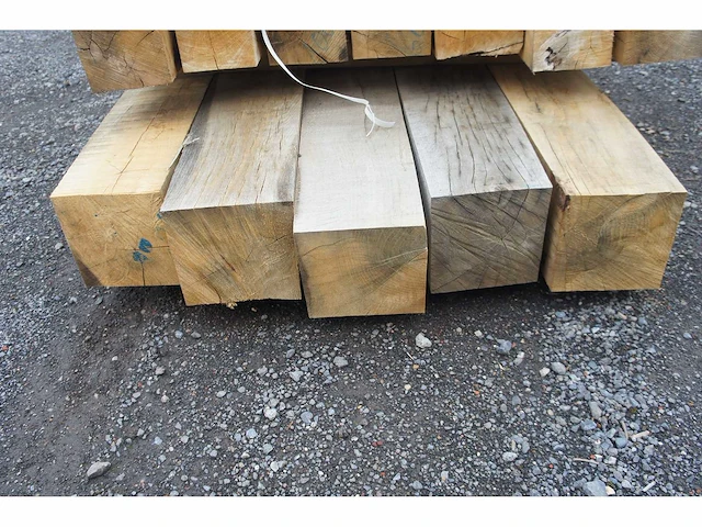 0,60 m³ eiken balken 200x200 - afbeelding 4 van  4