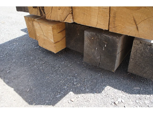 0,60 m³ eiken balken 200x200 - afbeelding 3 van  4