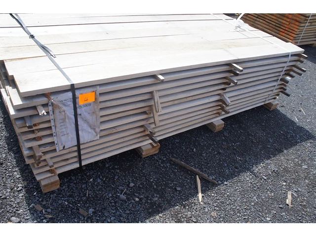 0,61 m³ eiken planken 22mm - afbeelding 1 van  4