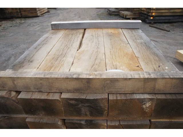 0,64 m³ industrieel eiken balken 130x220 - afbeelding 4 van  5