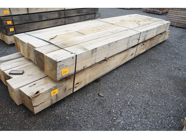 0,70 m³ eiken balken 200x200 - afbeelding 1 van  4